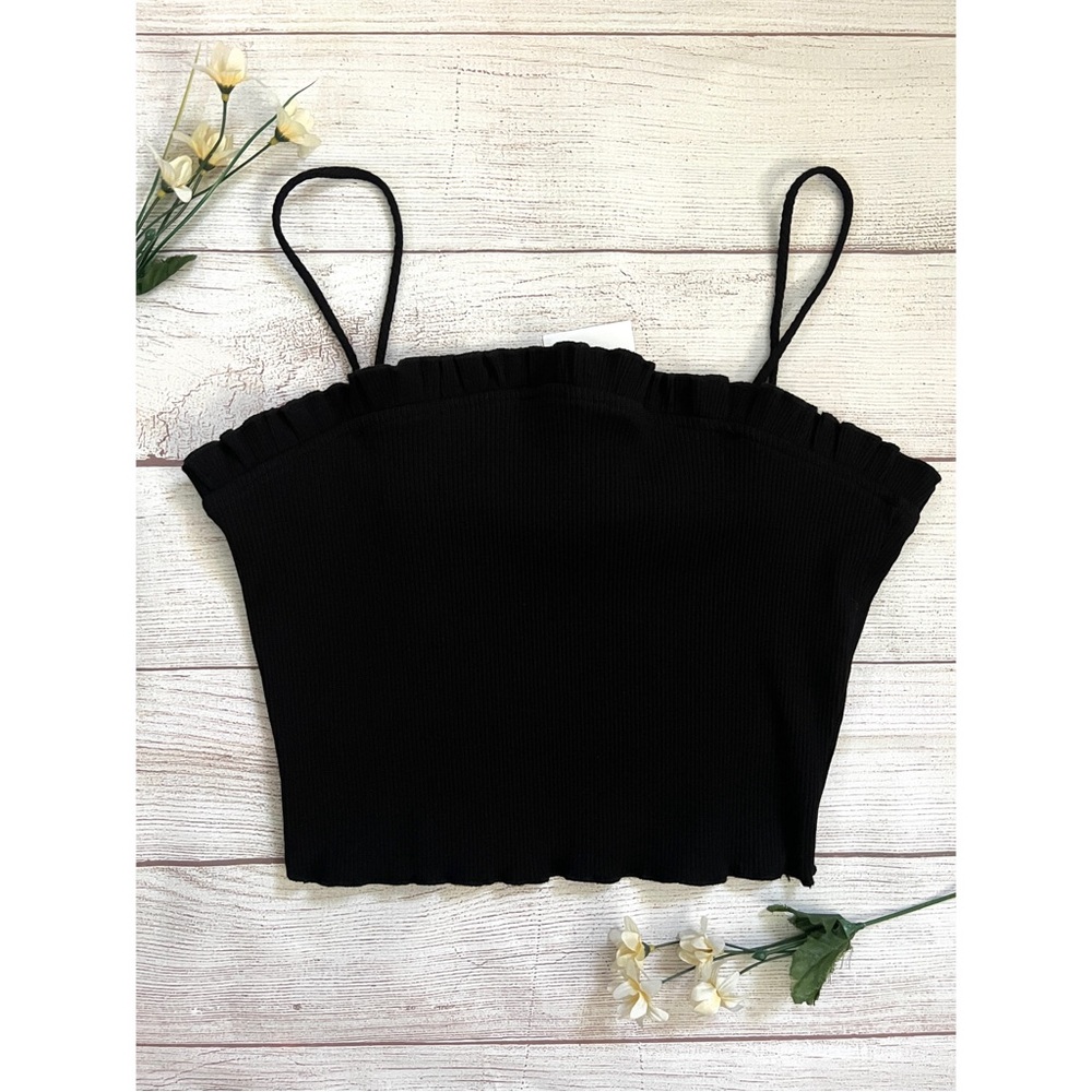 Better Be Ruffle Hem Ribbed Cropped Top - Picture 8 of 12